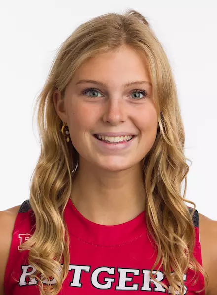 Noelle Leaf Headshot