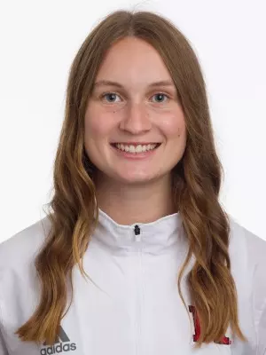 Emma Baeyens headshot