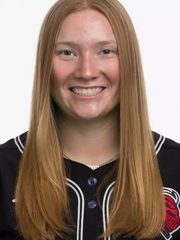 #18 Siera Hoekstra - 2025 headshot