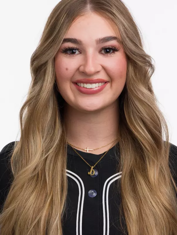 #8 Bailey Burtis - 2025 headshot