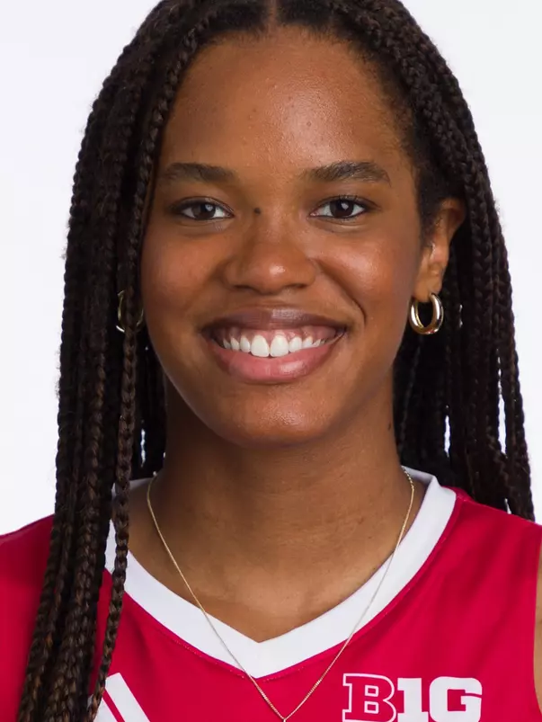 Krista Dooley 2024 Headshot