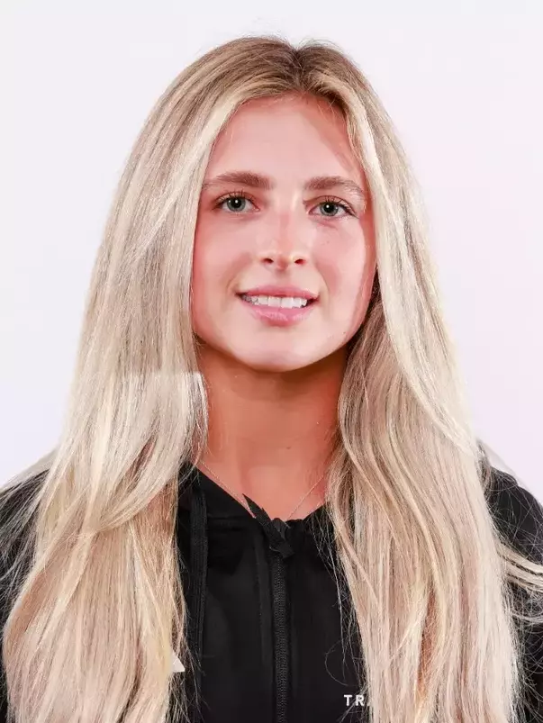 Madison Brown headshot