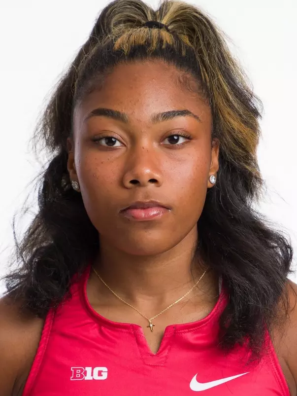 Alana Henry headshot