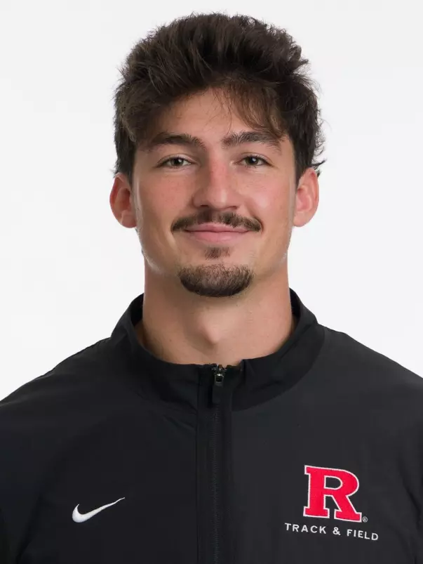 Robert Paneque headshot