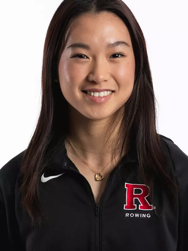 Ashley Lo - women's rowing headshot - 2026