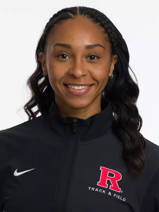 Madeline Abgea headshot
