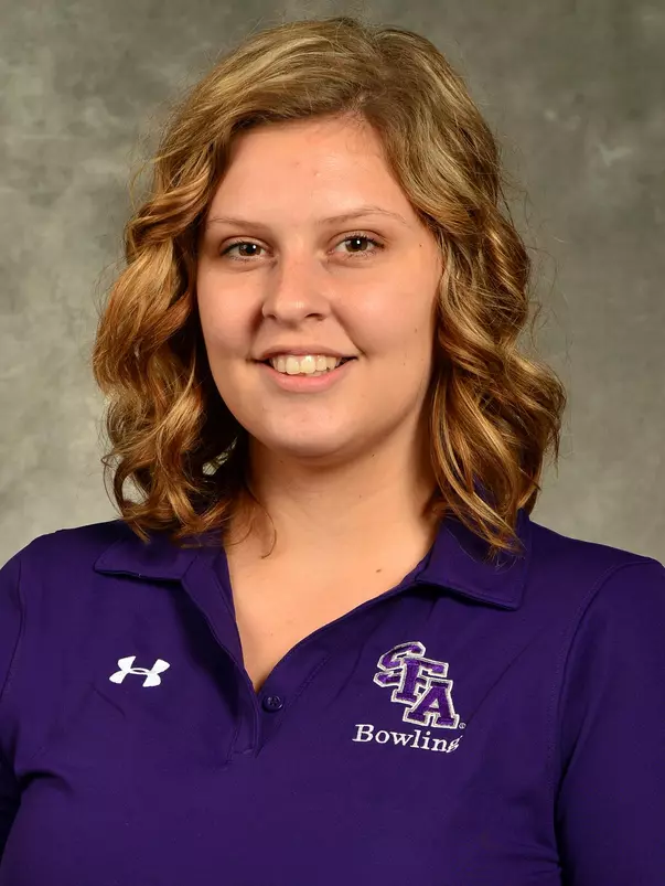 Amber_Whitcomb_Headshot2018