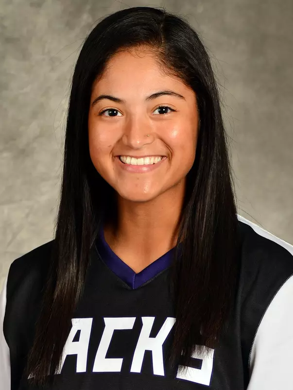 Bryana_Novegil_Headshot2018