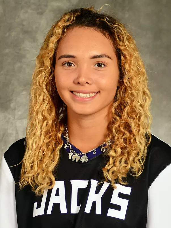 Kaelyn_Roberts_Headshot2018