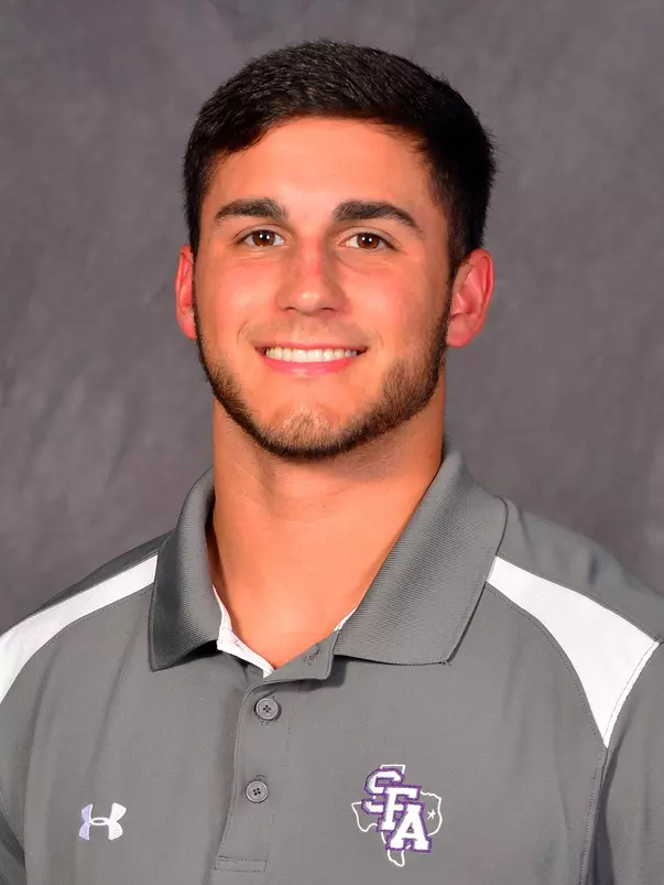 Trey_Ramos_Headshot18