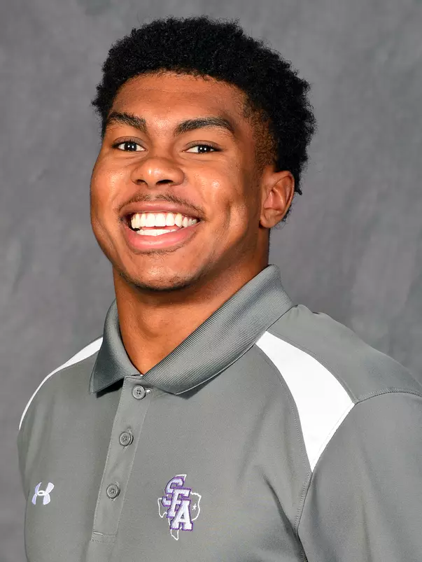 Trenton_Gordon_Headshot18