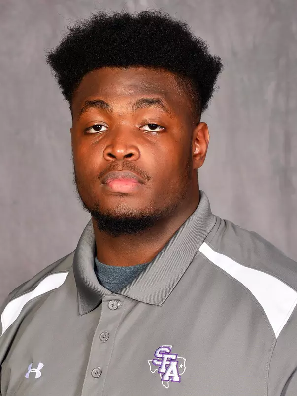 Rayshad_Nichols_Headshot18