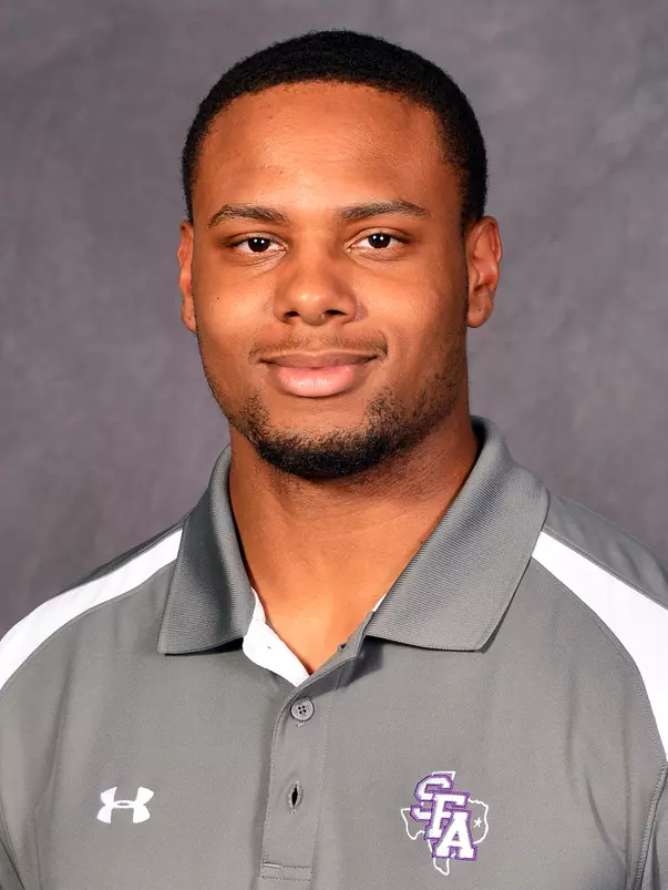 Holland_Malone_Headshot18