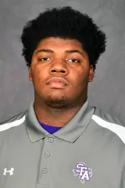 Desmond_Robinson_Headshot18