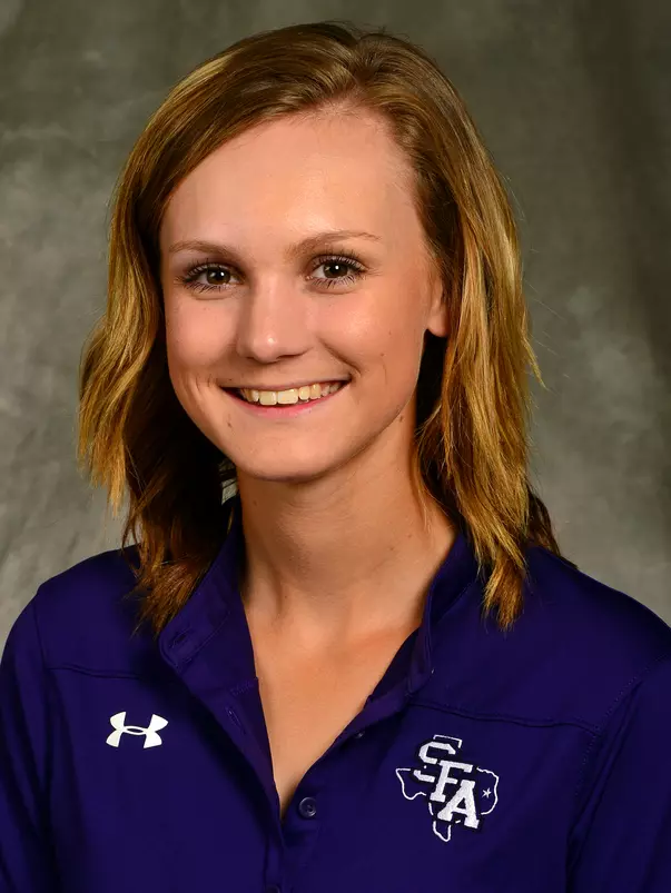 Lyndy_Laurell_Headshot2018