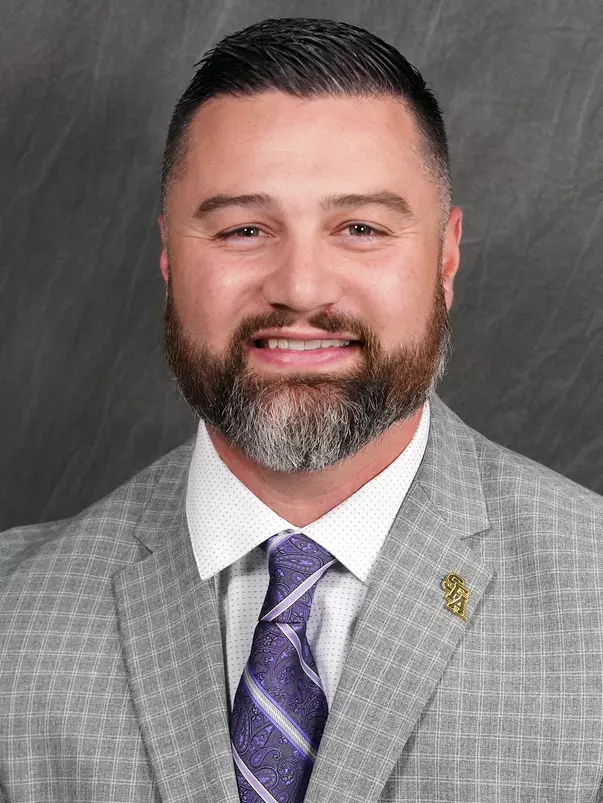 Philip_Vigil_Headshot2019