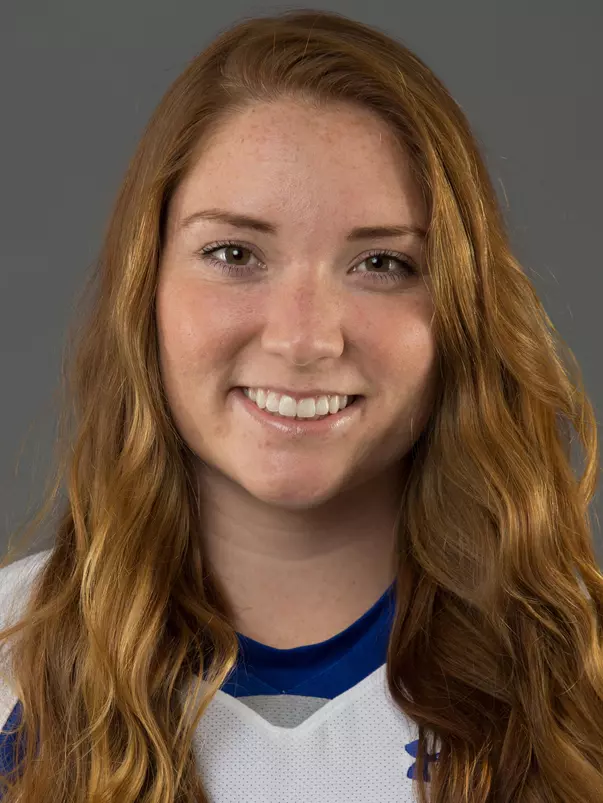 Destini Peck headshot