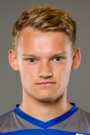 Oscar Navarp headshot