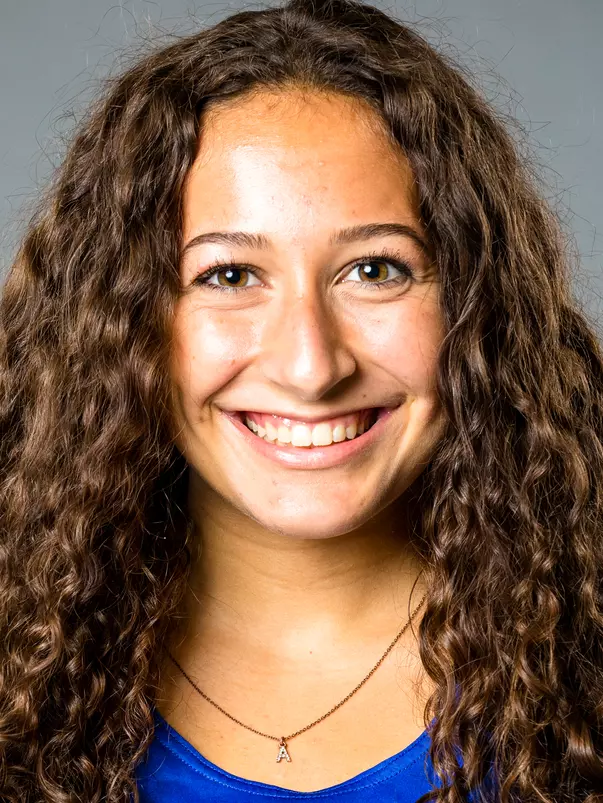 Arianna Braccio Headshot