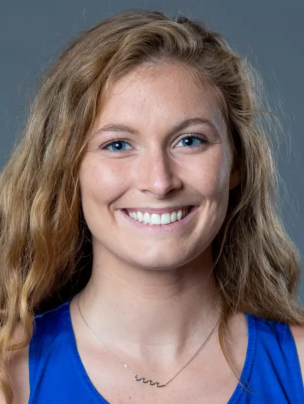 Meghan Vizzard Headshot