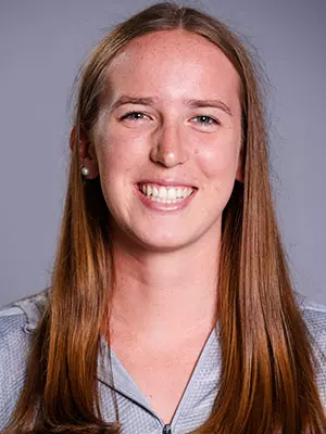 Madeleine Bachand Headshot