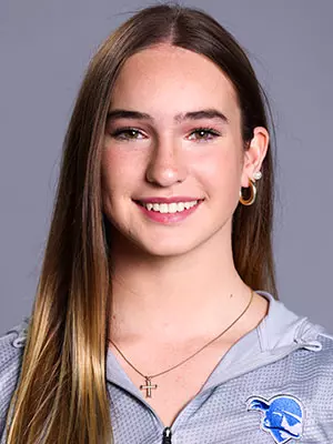 Isabella DeFonte Headshot