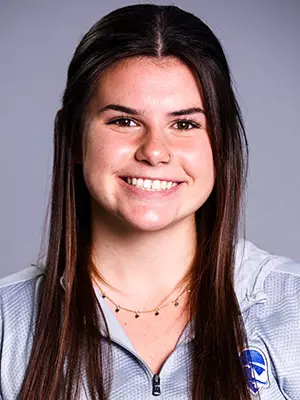 Savannah Kennedy Headshot