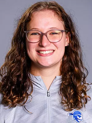 Sarah Pilecki Headshot