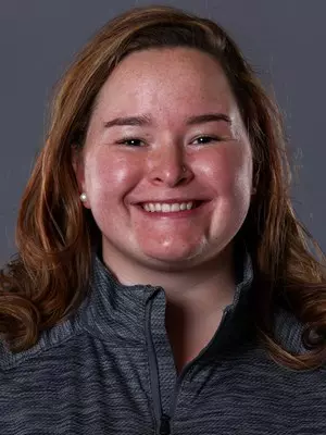 Amanda Lombardi Headshot