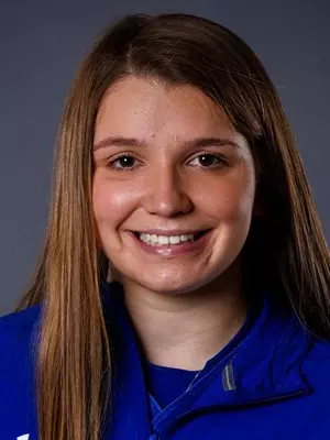 Hannah Alexander Headshot