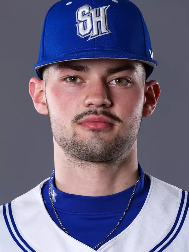 Aaron Groller 2021 headshot