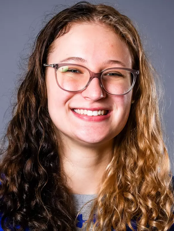 Sarah Pilecki Headshot