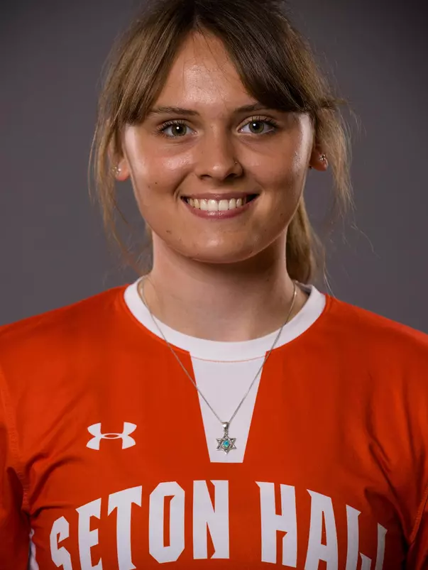 Anna Prawer headshot