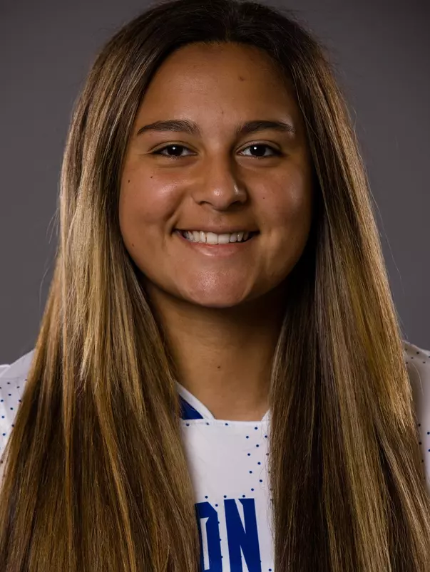 Emma Sheehan headshot