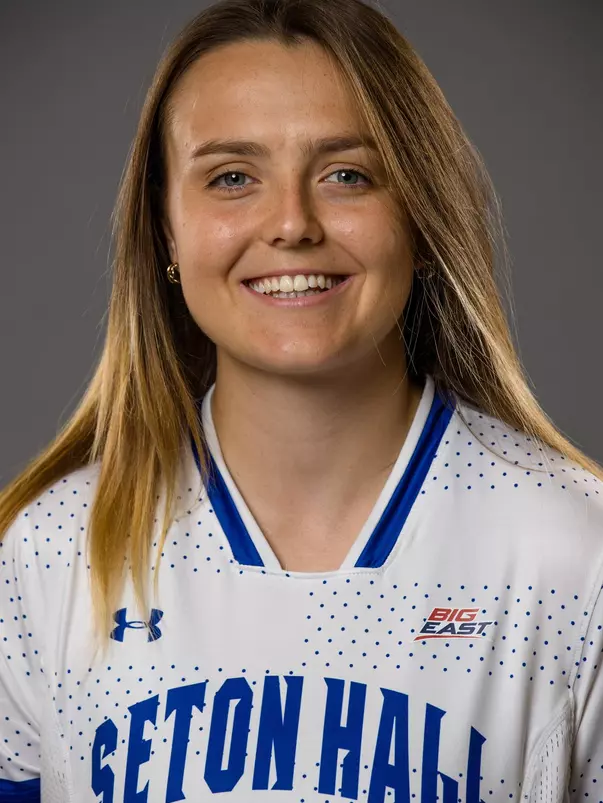 Naomi Welch headshot