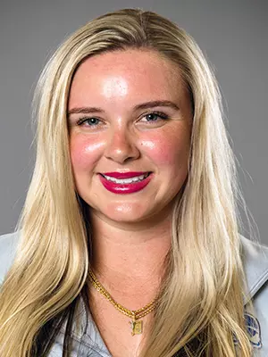 Chloe Hamlin 2022 Headshot