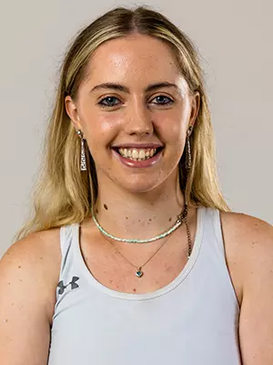 Arabella Moen Headshot