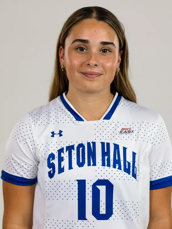 Grace Mitchell headshot