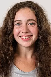 Amelia Carson Headshot