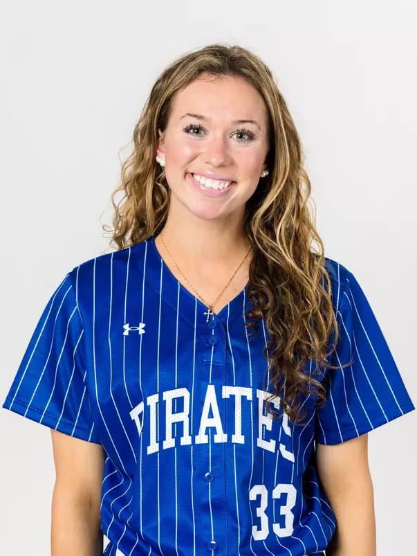 Taylor Hill Headshot