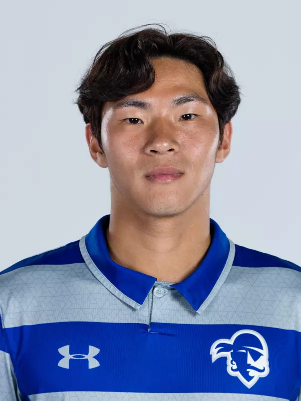 Joe Min Headshot