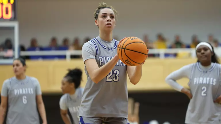 Codio, Pirates Fall Short Against Creighton, 72-66