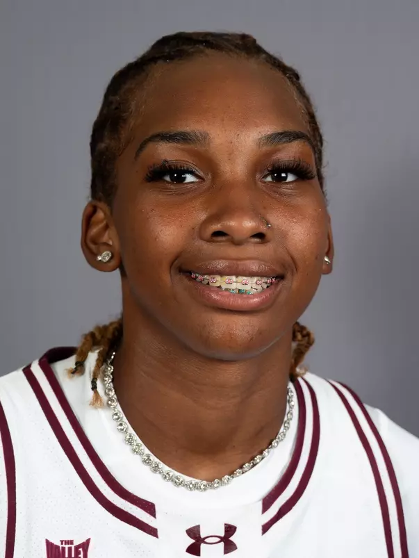 Chellise Jones Headshot