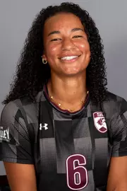Maya Dixon - Headhsot