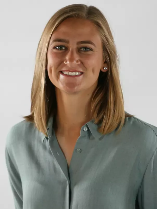 Anne Whipple headshot