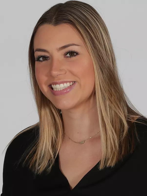 Bamberger Headshot 20-21