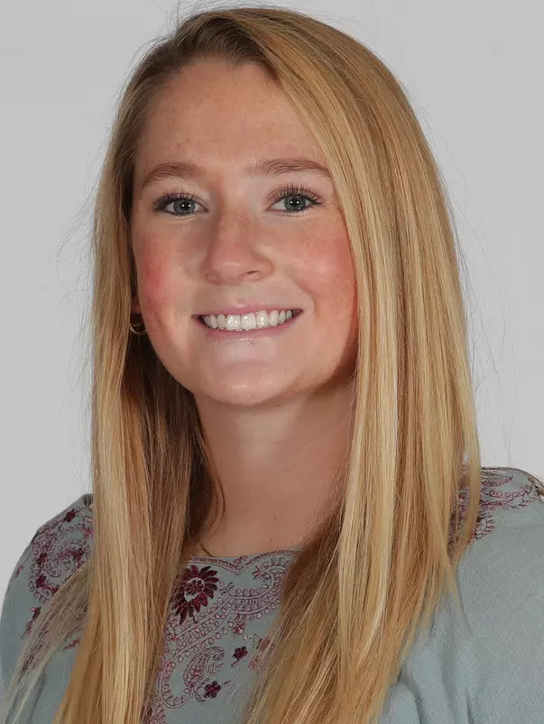 Holland Headshot 20-21