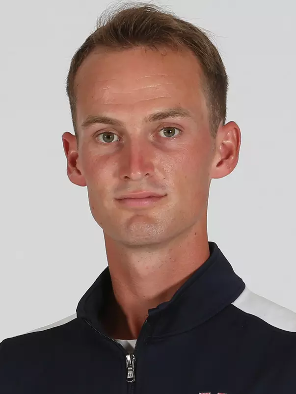 Dozier Headshot 2021