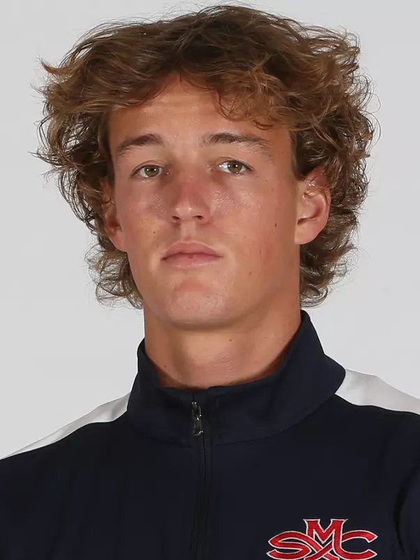 Kendall Headshot 2021