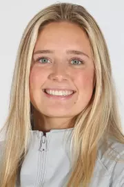 Laura Studebaker Headshot 2021